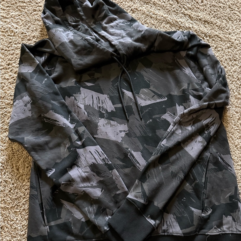 Gymshark Black and Gray Patterned Hoodie